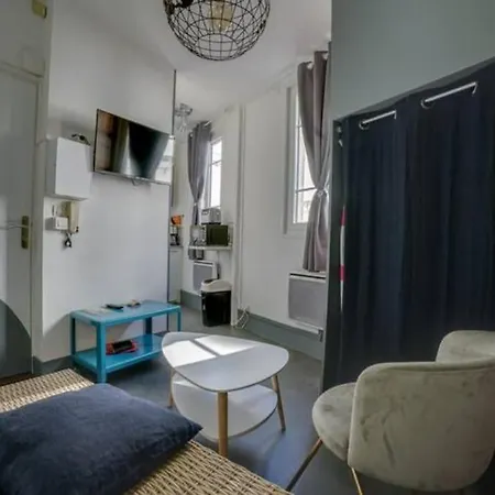 La Tete Dans Les Nuages *